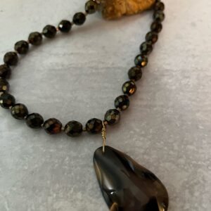GD23N711 Agate Teardrop Faceted Aurora Borealis Necklace