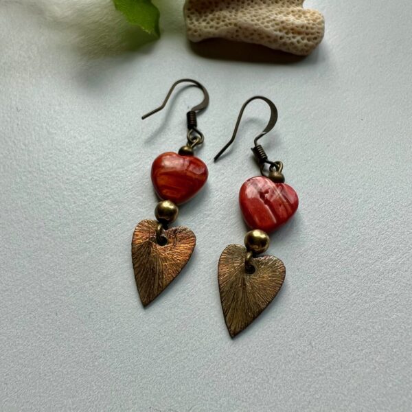 Spiny-Oyster-Heart-Earrings-with-Fire-Torched-Copper-Hearts